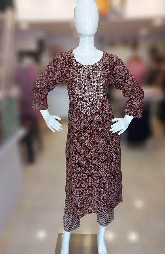 Rayon Light Green Designer Flower Printed Kurti with Palazzo at best price  in Surat