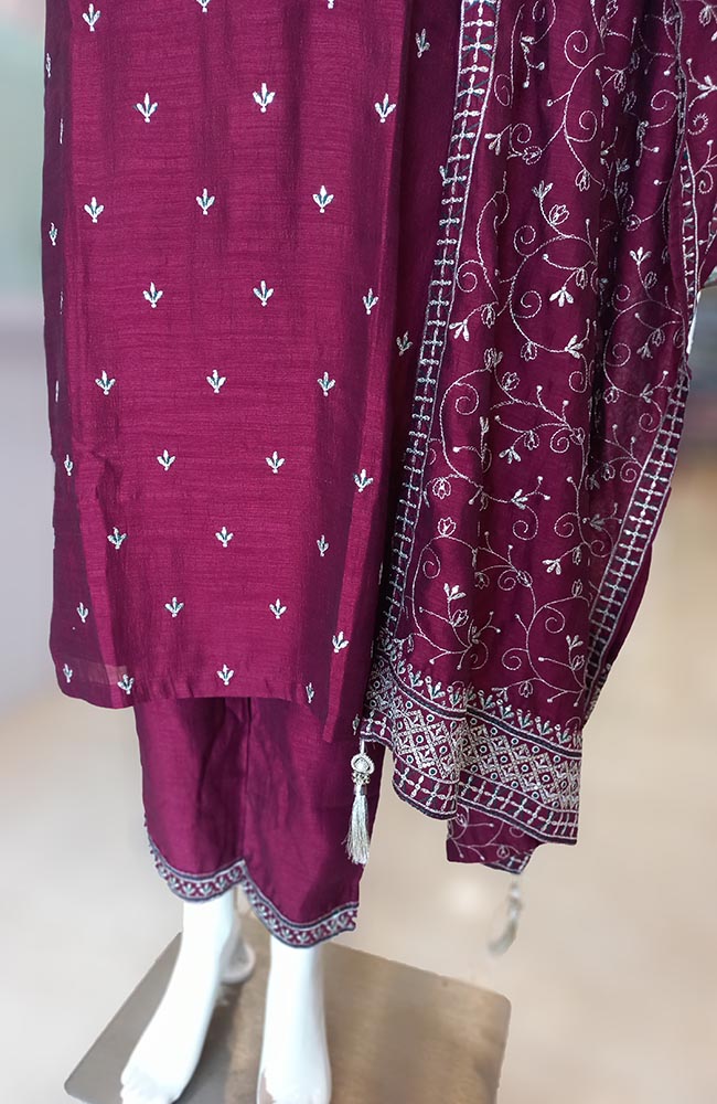 Regular Red Banarasi Silk Woven Designed Stitched Kurti at Rs 499 in Surat